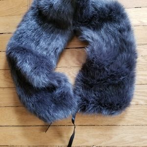 Banana republic NWOT faux fur scarf